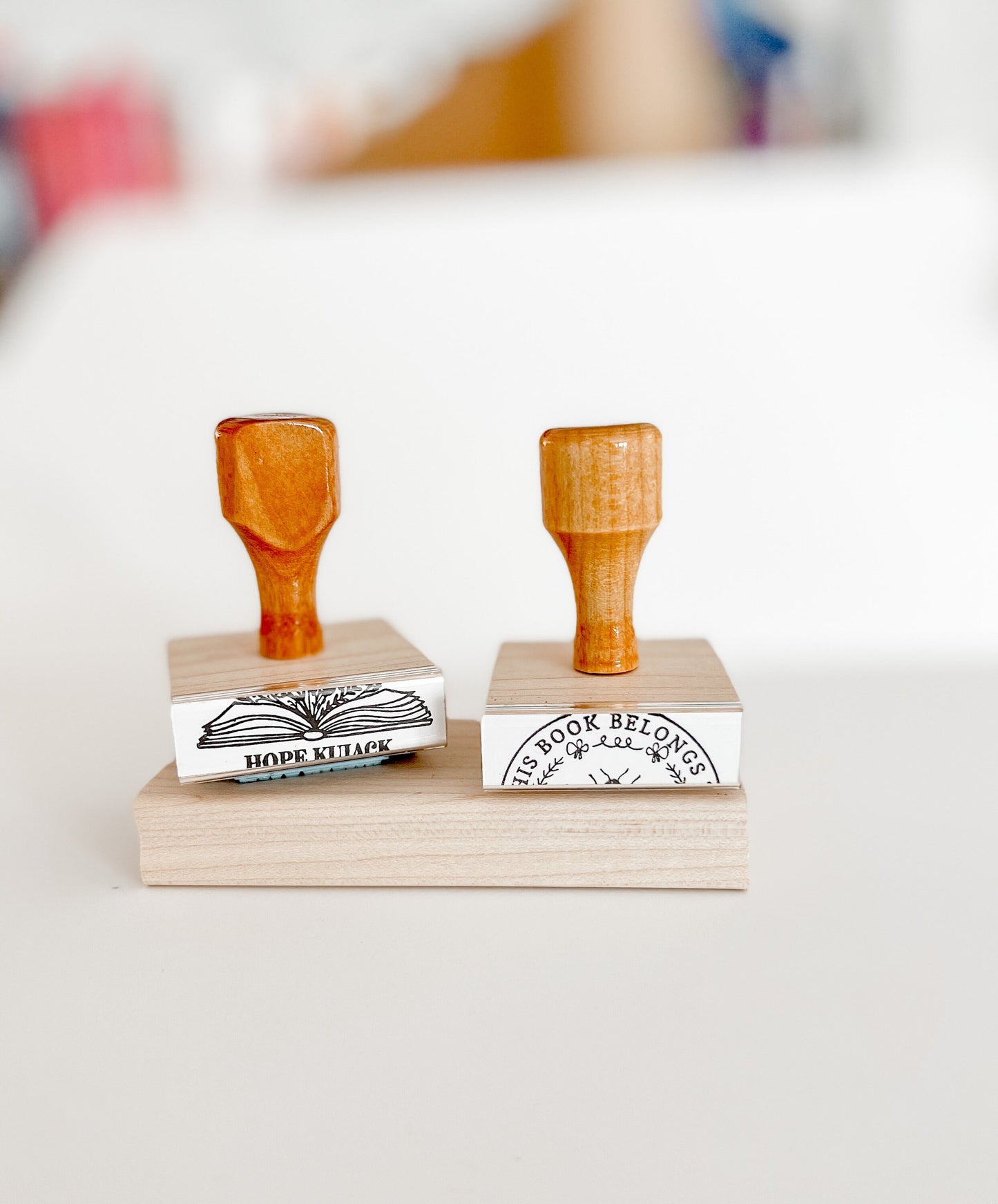 Customized Bee Home Library Stamp, This Book Belongs to Stamp, Christmas Gifts for Bookworms, Bee Rubber Stamp, Stamps for Bookworms
