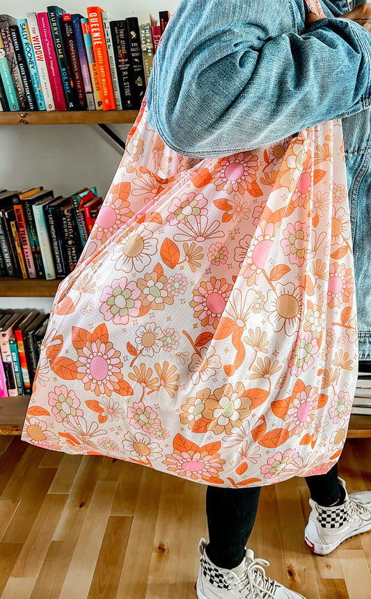 XL Retro Peach Daisies Reusable Tote